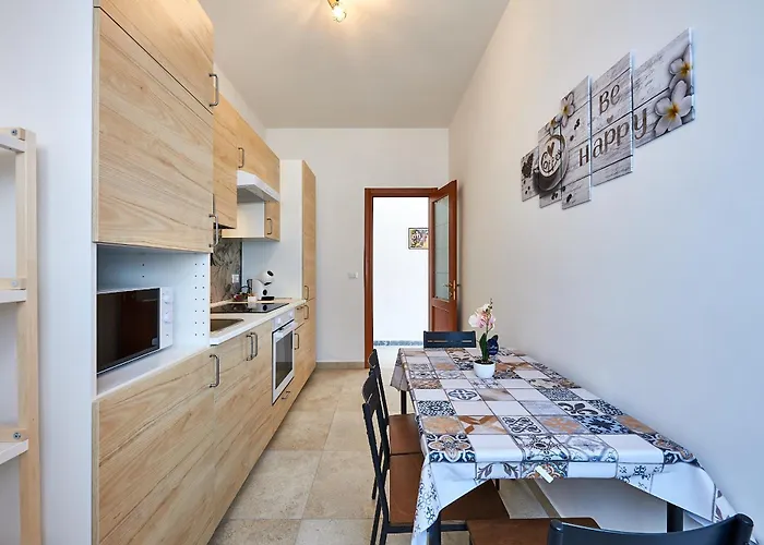 Appartamento 15 Minuti Da San Giovanni - A C, Wifi E Smart Tv